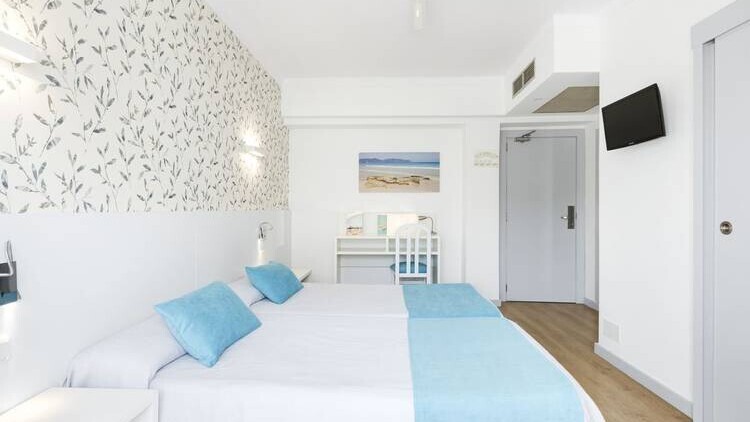 Metropolitan Playa Hotel